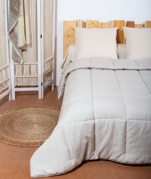 Couverture naturelle en laine de mouton et lin français, made in France, chaude, légère et respirante.