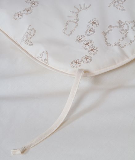 Couette chaude en laine bio pour enfant, parfaite pour l’hiver et la mi-saison.
